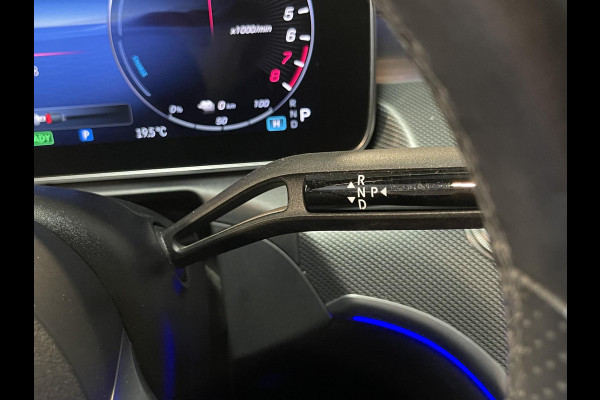 Mercedes-Benz C-Klasse Estate 300 e AMG Line C63 Diffuser/18"/Panoramadak/Laser LED/Trekhaak/Stoelverwarming + memory l + r/Adaptieve cruise/Sfeerverlichting premium/Elektrische klep/Apple Carplay & Android Auto