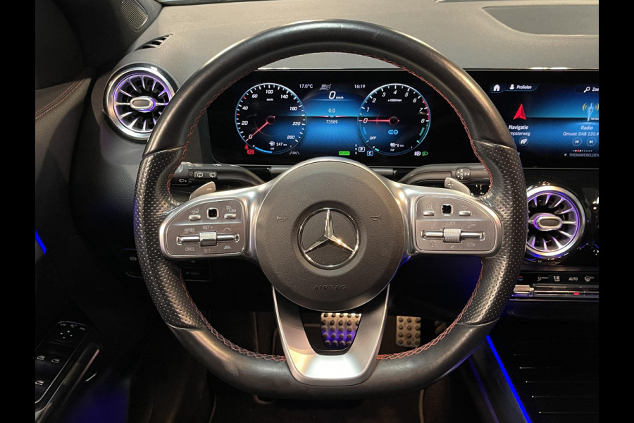 Mercedes-Benz GLA 250 e AMG Line Limited 19"/Panoramadak/Adaptieve cruise/Dodehoek/Sfeerverlichting/Stoelverwarming + memory/Camera/Elektrische klep