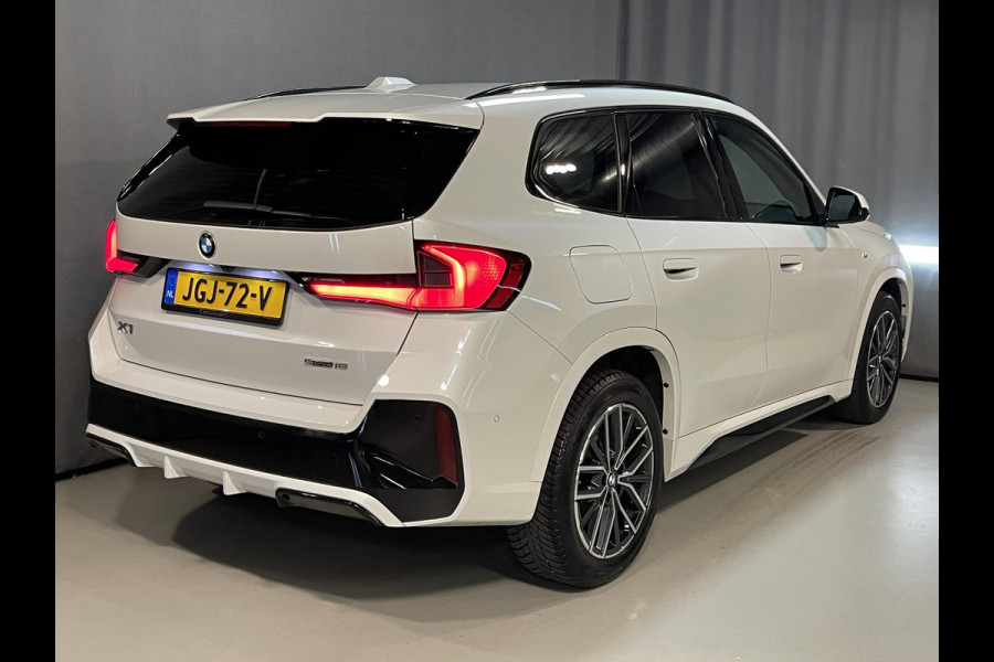 BMW X1 sDrive18i M Sport Shadow Line 18"/Sportstoelen/Adaptieve cruise/Keyless/Stoelverwarming/Camera/Elektrisch klep