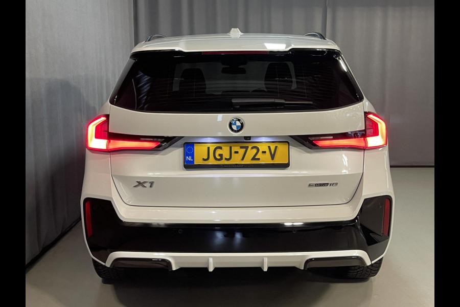 BMW X1 sDrive18i M Sport Shadow Line 18"/Sportstoelen/Adaptieve cruise/Keyless/Stoelverwarming/Camera/Elektrisch klep