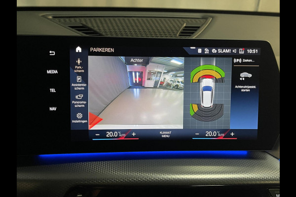 BMW X1 sDrive18i M Sport Shadow Line 18"/Sportstoelen/Adaptieve cruise/Keyless/Stoelverwarming/Camera/Elektrisch klep