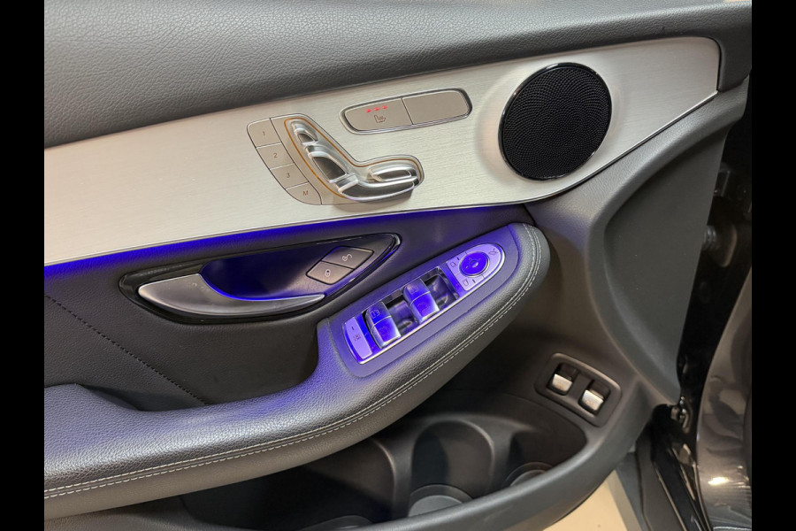Mercedes-Benz GLC 300e 4MATIC AMG Line 19"/Trekhaak/Stoel + stuurverwarming + memory l+r/Adaptieve cruise/Dodehoek/Rijstrooksensor/Sfeerverlichting/Apple Carplay & Android Auto