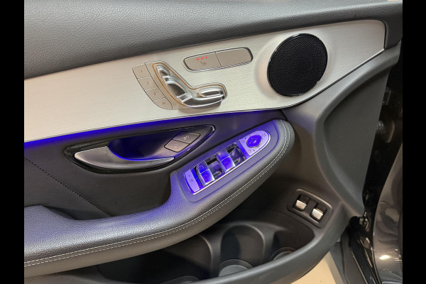 Mercedes-Benz GLC 300e 4MATIC AMG Line 19"/Trekhaak/Stoel + stuurverwarming + memory l+r/Adaptieve cruise/Dodehoek/Rijstrooksensor/Sfeerverlichting/Apple Carplay & Android Auto