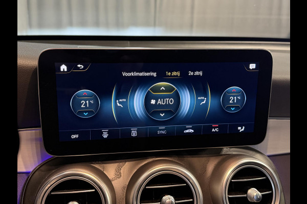 Mercedes-Benz GLC 300e 4MATIC AMG Line 19"/Trekhaak/Stoel + stuurverwarming + memory l+r/Adaptieve cruise/Dodehoek/Rijstrooksensor/Sfeerverlichting/Apple Carplay & Android Auto