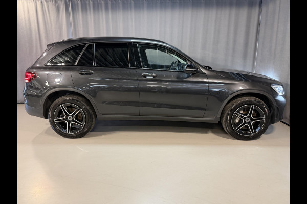 Mercedes-Benz GLC 300e 4MATIC AMG Line 19"/Trekhaak/Stoel + stuurverwarming + memory l+r/Adaptieve cruise/Dodehoek/Rijstrooksensor/Sfeerverlichting/Apple Carplay & Android Auto