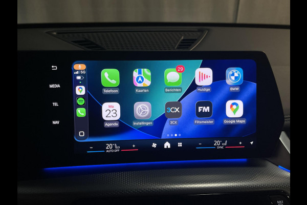 BMW X1 sDrive18i M Sport Shadow Line 18"/Sportstoelen/Keyless/Alarm/Adaptief LED/Stoelverwarming/Camera/Elektrisch klep