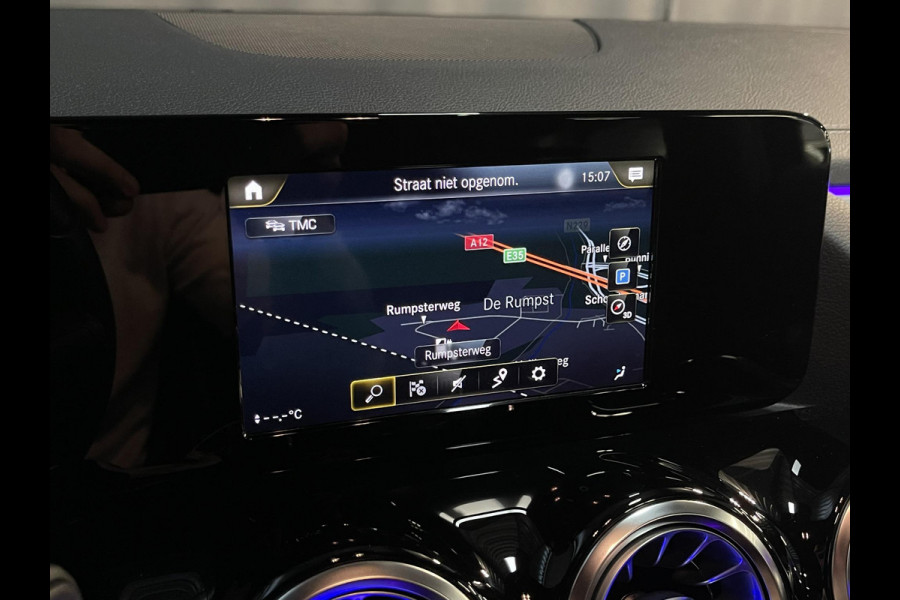 Mercedes-Benz B-Klasse 250 e Business Solution AMG Limited Night Pakket 18''/Sfeerverlichting/DAB/PDC v+a/Stoelverwarming/Climate/Apple Carplay & Android Auto