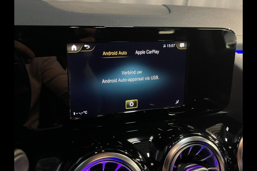 Mercedes-Benz B-Klasse 250 e Business Solution AMG Limited Night Pakket 18''/Sfeerverlichting/DAB/PDC v+a/Stoelverwarming/Climate/Apple Carplay & Android Auto
