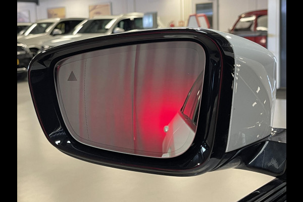 BMW 5 Serie Touring 530e xDrive High Executive M Sport 18"/Trekhaak/Laser LED/Leder/Head-up/Keyless/Stoelverwarming/Adaptieve cruise/Dodehoek/Camera/Apple Carplay & Android Auto/HiFi