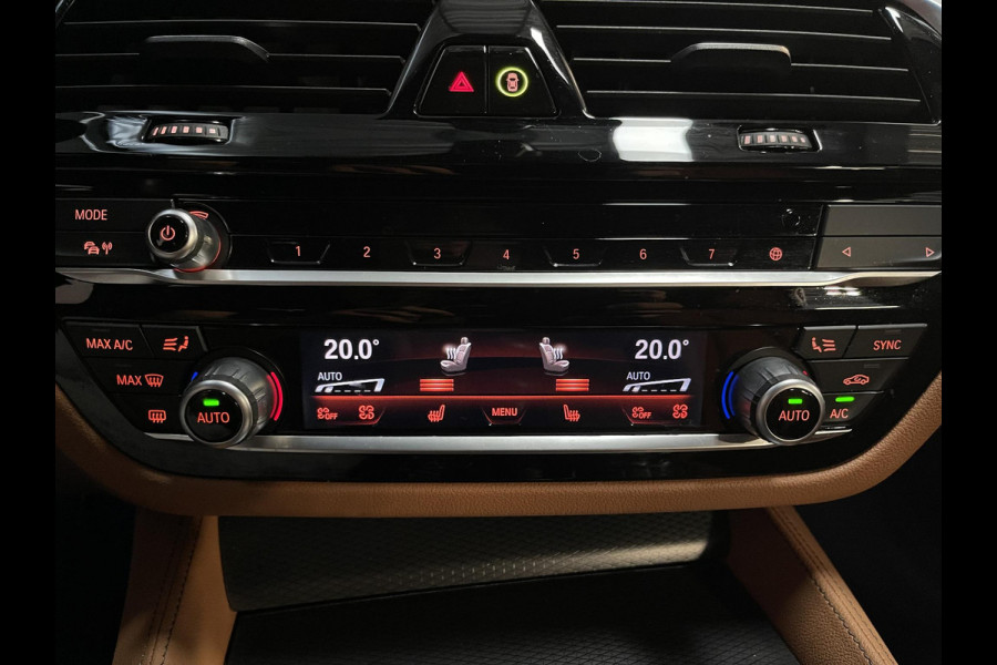 BMW 5 Serie Touring 530e xDrive High Executive M Sport 18"/Trekhaak/Laser LED/Leder/Head-up/Keyless/Stoelverwarming/Adaptieve cruise/Dodehoek/Camera/Apple Carplay & Android Auto/HiFi