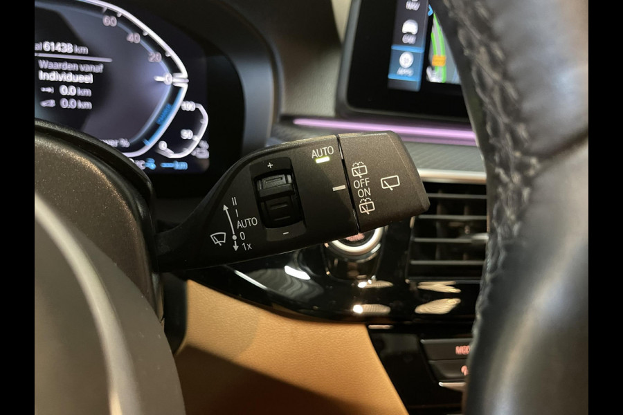 BMW 5 Serie Touring 530e xDrive High Executive M Sport 18"/Trekhaak/Laser LED/Leder/Head-up/Keyless/Stoelverwarming/Adaptieve cruise/Dodehoek/Camera/Apple Carplay & Android Auto/HiFi