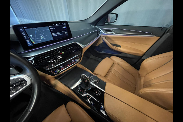 BMW 5 Serie Touring 530e xDrive High Executive M Sport 18"/Trekhaak/Laser LED/Leder/Head-up/Keyless/Stoelverwarming/Adaptieve cruise/Dodehoek/Camera/Apple Carplay & Android Auto/HiFi