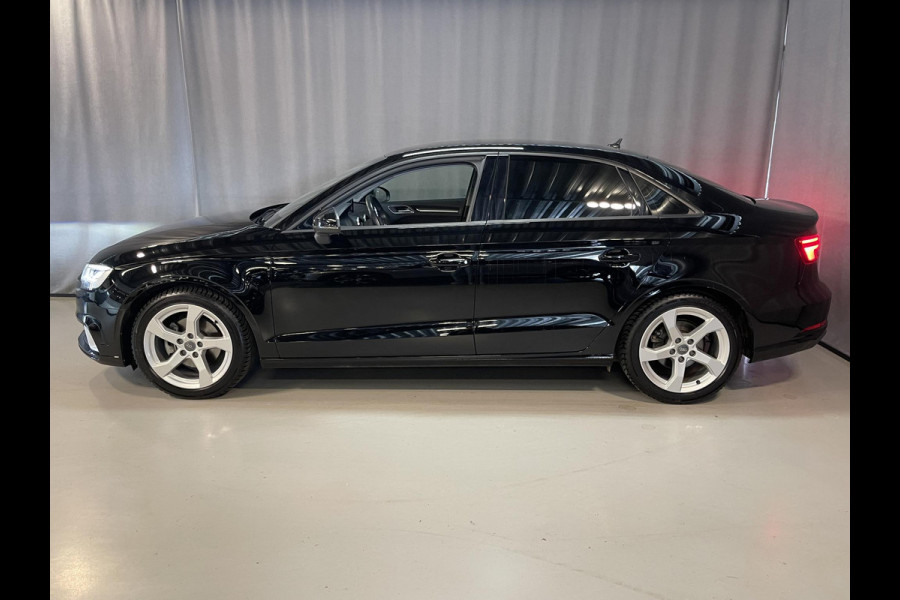 Audi A3 Limousine 35 TFSI CoD Advance 17"/Virtual Cockpit/Climate/PDC v+a/LED/Navigatie