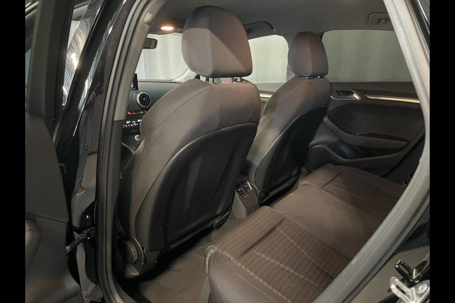 Audi A3 Limousine 35 TFSI CoD Advance 17"/Virtual Cockpit/Climate/PDC v+a/LED/Navigatie