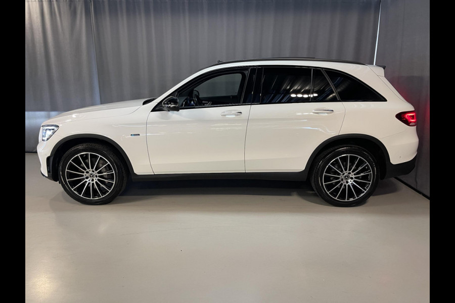 Mercedes-Benz GLC 300e 4MATIC AMG Line 20"/Panoramadak/360 camera/Dodehoek/Memory stoel l+r/Sfeerverlichting/Multibeam/Adaptieve cruise/AUGMENTED REALITY/Keyless/Dodehoek