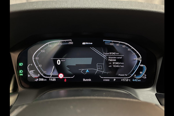 BMW 3 Serie Touring 330e xDrive Business Edition Plus 18"/Trekhaak/Laser LED/Head-up/Stoelverwarming/Elektrische klep/Keyless/Apple Carplay & Android Auto