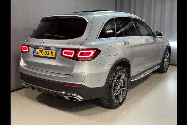 Mercedes-Benz GLC 300e 4MATIC AMG Line 19"/Panoramadak/Dodehoek/Adaptieve cruise/Keyless/Burmester/Matrix LED/Apple Carplay & Android Auto/Stoelverwarming/Elektrische klep