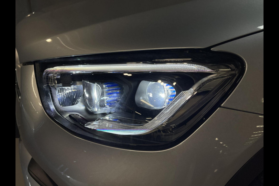 Mercedes-Benz GLC 300e 4MATIC AMG Line 19"/Panoramadak/Dodehoek/Adaptieve cruise/Keyless/Burmester/Matrix LED/Apple Carplay & Android Auto/Stoelverwarming/Elektrische klep