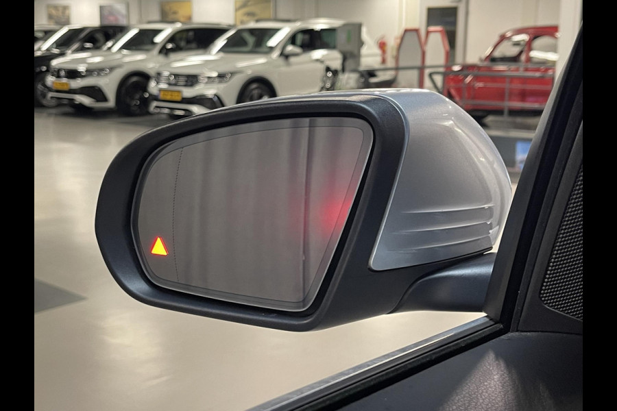 Mercedes-Benz GLC 300e 4MATIC AMG Line 19"/Panoramadak/Dodehoek/Adaptieve cruise/Keyless/Burmester/Matrix LED/Apple Carplay & Android Auto/Stoelverwarming/Elektrische klep