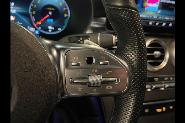 Mercedes-Benz GLC 300e 4MATIC AMG Line 19"/Panoramadak/Dodehoek/Adaptieve cruise/Keyless/Burmester/Matrix LED/Apple Carplay & Android Auto/Stoelverwarming/Elektrische klep
