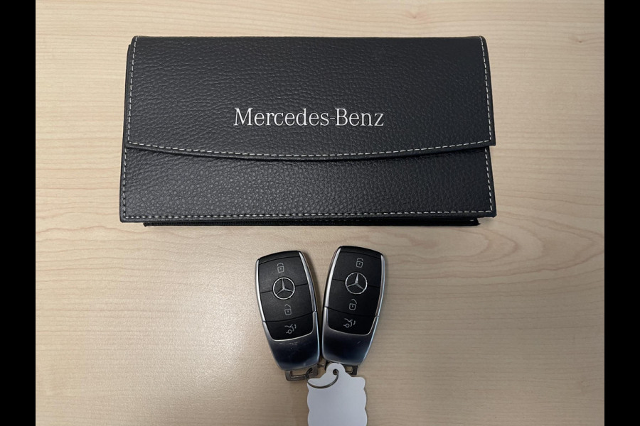 Mercedes-Benz GLC 300e 4MATIC AMG Line 19"/Panoramadak/Dodehoek/Adaptieve cruise/Keyless/Burmester/Matrix LED/Apple Carplay & Android Auto/Stoelverwarming/Elektrische klep