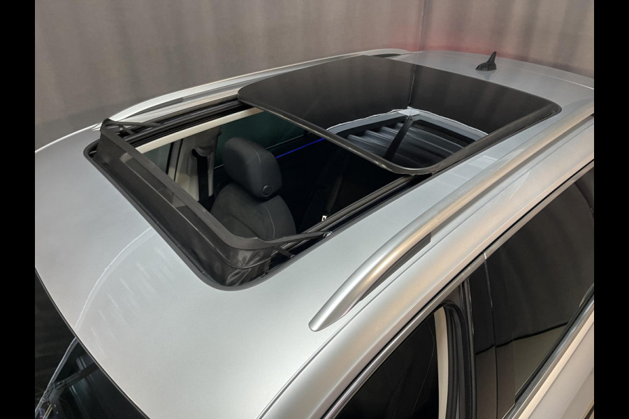 Volkswagen Tiguan 1.4 TSI eHybrid Elegance 19"/Panoramadak/Trekhaak/IQ Lights/Dodehoek/Camera/Adaptieve cruise/Elektrische klep/Stoel + stuurverwarming