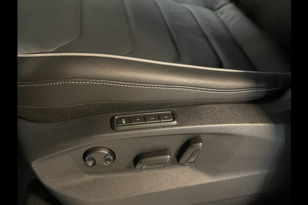 Volkswagen Tiguan 1.4 TSI eHybrid R-Line Business+ 19"/VOL Leder + memory/Panoramadak/360 camera/Elektrische klep/Dodehoek/Stuur + stoelverwarming