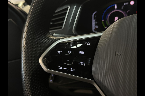Volkswagen Tiguan 1.4 TSI eHybrid R-Line Business+ 19"/VOL Leder + memory/Panoramadak/360 camera/Elektrische klep/Dodehoek/Stuur + stoelverwarming