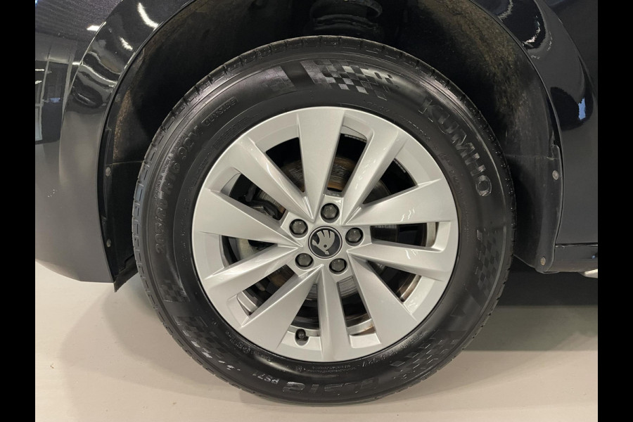 Škoda Kamiq 1.0 TSI Business Edition 16"/ Stoel + stuurverwarming/Keyless/Camera/Apple Carplay & Android Auto/PDC v+a/Climate