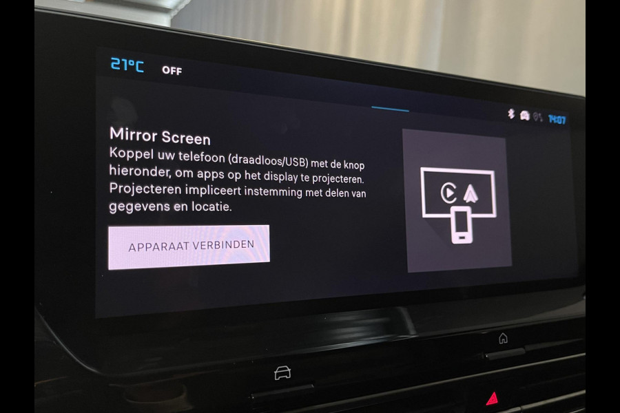 Citroën C5 X 1.6 Plug-in Hybrid Shine 19''/Leder/Dodehoek/Head-up display/Keyless/Stuur+stoelverwarming/Voorruitverwarming/DAB+/Camera