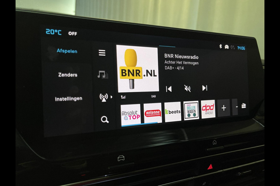 Citroën C5 X 1.6 Plug-in Hybrid Shine 19''/Leder/Dodehoek/Head-up display/Keyless/Stuur+stoelverwarming/Voorruitverwarming/DAB+/Camera