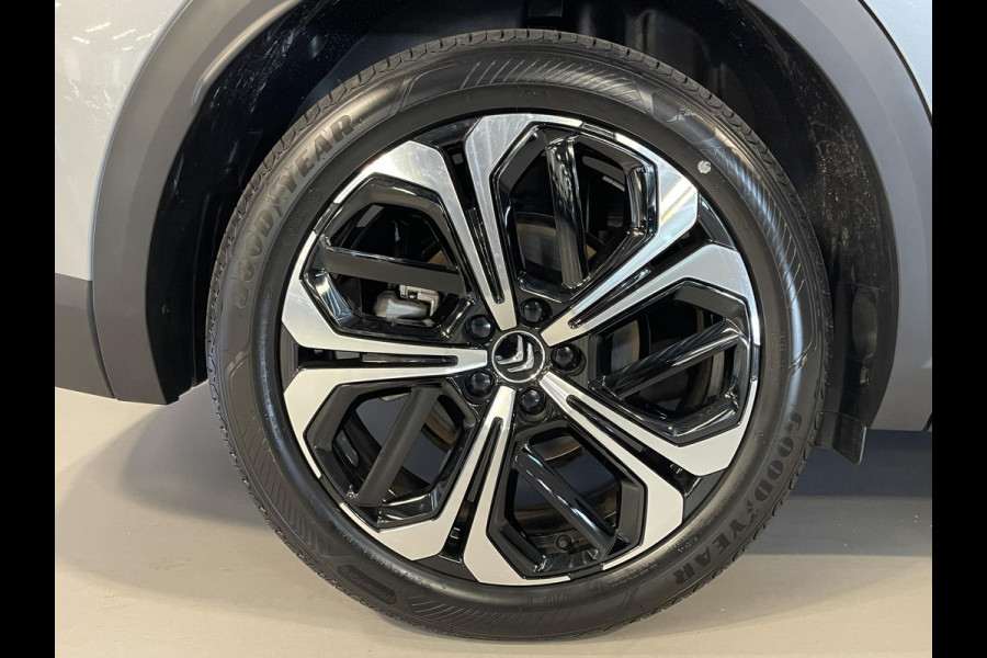 Citroën C5 X 1.6 Plug-in Hybrid Shine 19''/Leder/Dodehoek/Head-up display/Keyless/Stuur+stoelverwarming/Voorruitverwarming/DAB+/Camera