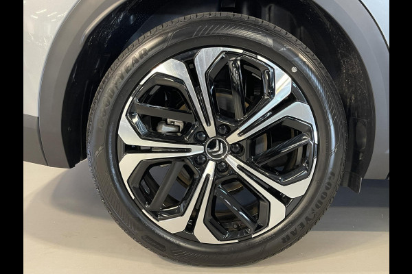 Citroën C5 X 1.6 Plug-in Hybrid Shine 19''/Leder/Dodehoek/Head-up display/Keyless/Stuur+stoelverwarming/Voorruitverwarming/DAB+/Camera