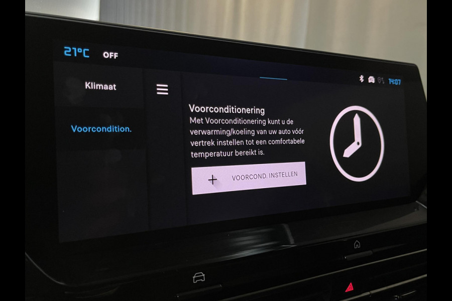 Citroën C5 X 1.6 Plug-in Hybrid Shine 19''/Leder/Dodehoek/Head-up display/Keyless/Stuur+stoelverwarming/Voorruitverwarming/DAB+/Camera