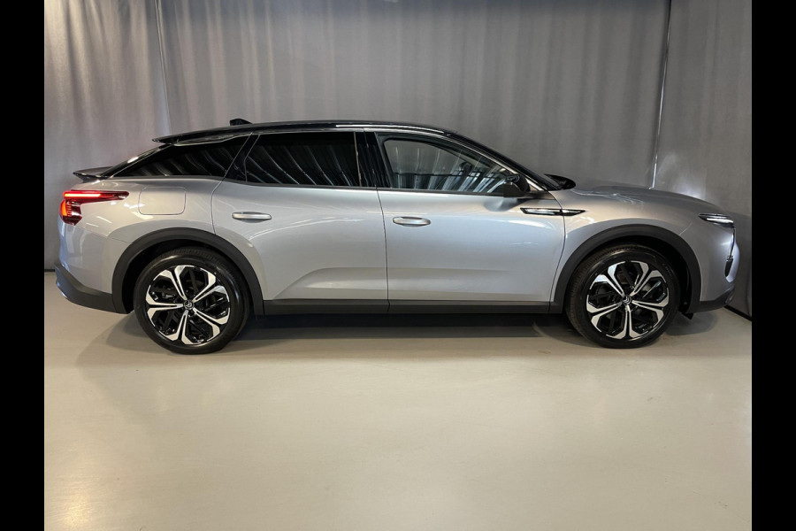 Citroën C5 X 1.6 Plug-in Hybrid Shine 19''/Leder/Dodehoek/Head-up display/Keyless/Stuur+stoelverwarming/Voorruitverwarming/DAB+/Camera