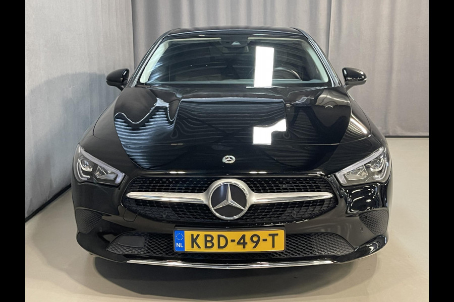 Mercedes-Benz CLA-Klasse Shooting Brake 250 e 17"/Apple Carplay & Android Auto/LED/Stoelverwarming/Camera/Climate