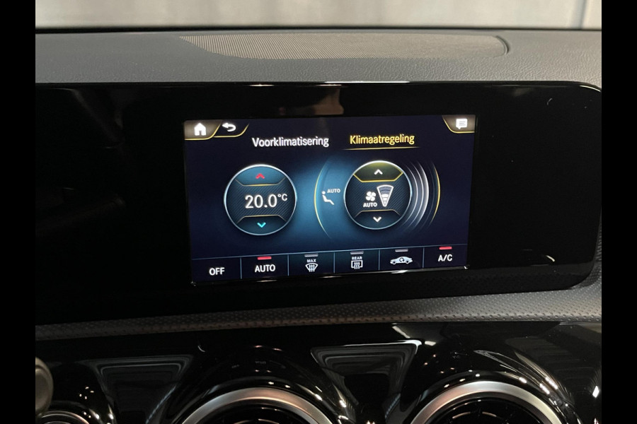 Mercedes-Benz CLA-Klasse Shooting Brake 250 e 17"/Apple Carplay & Android Auto/LED/Stoelverwarming/Camera/Climate