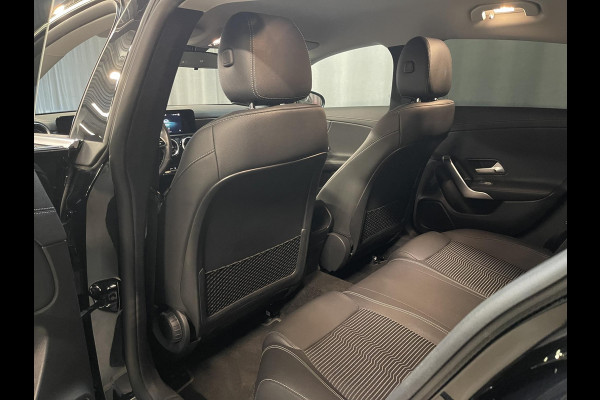 Mercedes-Benz CLA-Klasse Shooting Brake 250 e 17"/Apple Carplay & Android Auto/LED/Stoelverwarming/Camera/Climate