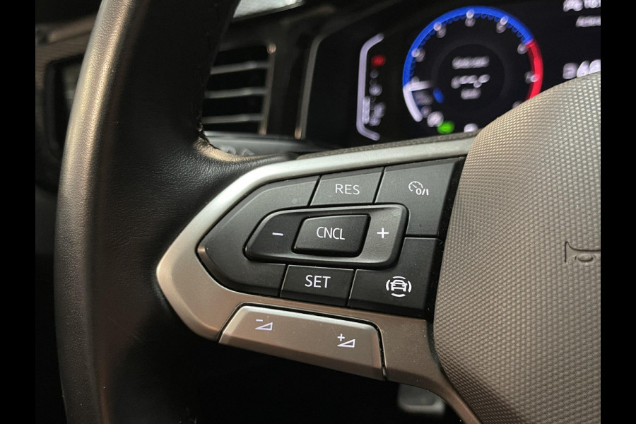 Volkswagen Polo 1.0 TSI Life 15"/Virtual cockpit/Stoelverwarming/PDC v+a/Apple Carplay & Android Auto/DAB/LED