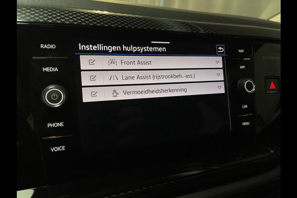 Volkswagen Polo 1.0 TSI Life 15"/Virtual cockpit/Stoelverwarming/PDC v+a/Apple Carplay & Android Auto/DAB/LED