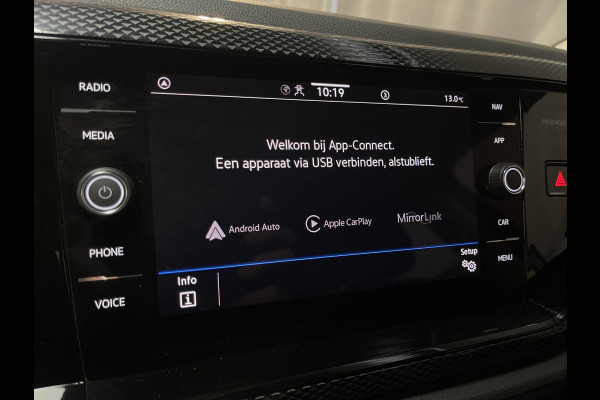 Volkswagen Polo 1.0 TSI Life 15"/Virtual cockpit/Stoelverwarming/PDC v+a/Apple Carplay & Android Auto/DAB/LED