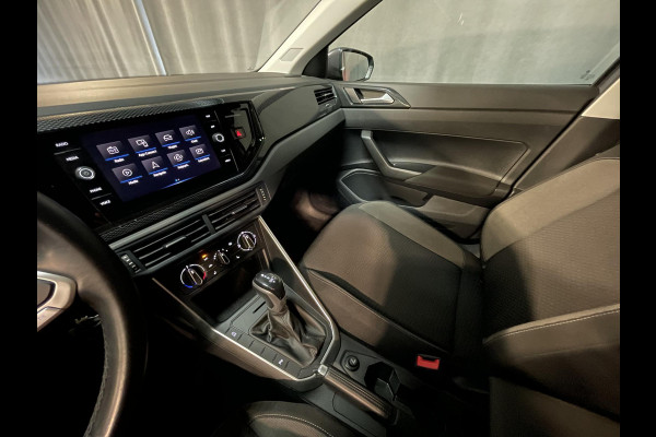 Volkswagen Polo 1.0 TSI Life 15"/Virtual cockpit/Stoelverwarming/PDC v+a/Apple Carplay & Android Auto/DAB/LED