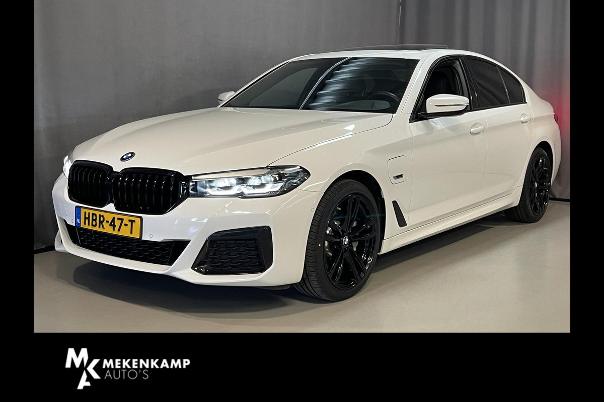 BMW 5 Serie 530e Business Edition Plus M Sport 19"/Schuif-kanteldak/Trekhaak/Camera/Stoelverwarming + memory/PDC v+a/LED