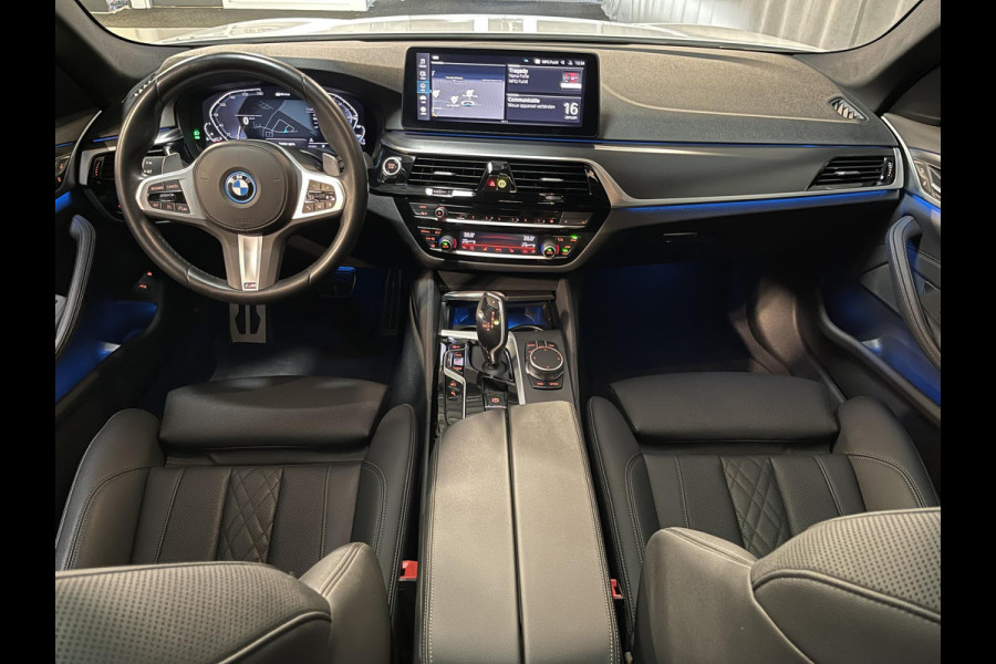 BMW 5 Serie 530e Business Edition Plus M Sport 19"/Schuif-kanteldak/Trekhaak/Camera/Stoelverwarming + memory/PDC v+a/LED