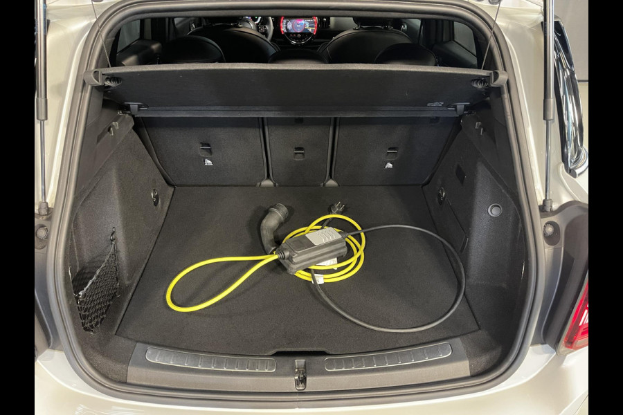 MINI Countryman 1.5 Cooper S E ALL4 18"/Panoramadak/Adaptieve cruise/Leder + memory + stoelverwarming/Harman Kardon/Keyless/Elektrische klep/Head-up/Camera