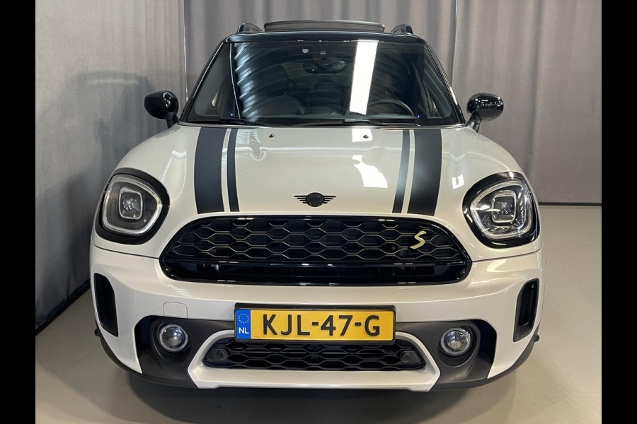 MINI Countryman 1.5 Cooper S E ALL4 18"/Panoramadak/Adaptieve cruise/Leder + memory + stoelverwarming/Harman Kardon/Keyless/Elektrische klep/Head-up/Camera