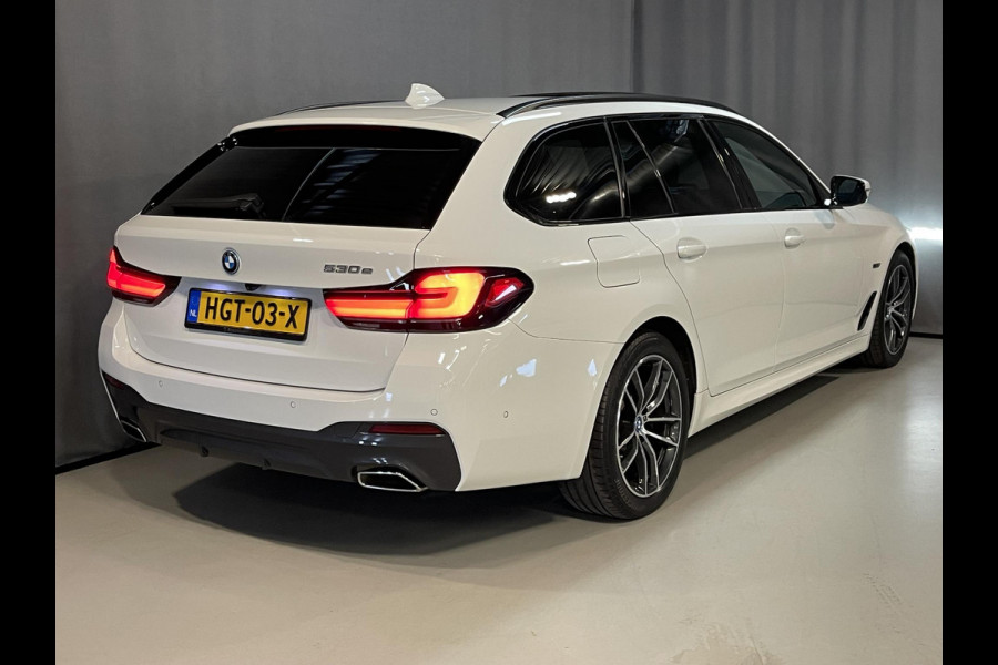 BMW 5 Serie Touring 530e High Executive M Sport 18"/Panoramadak/Laser LED/Adaptief onderstel/Head-up/Keyless/Stoelverwarming/Adaptieve cruise/Dodehoek/Camera/Apple Carplay & Android Auto/HiFi