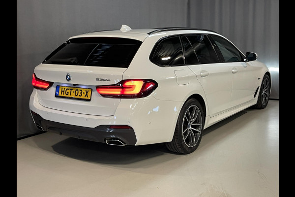 BMW 5 Serie Touring 530e High Executive M Sport 18"/Panoramadak/Laser LED/Adaptief onderstel/Head-up/Keyless/Stoelverwarming/Adaptieve cruise/Dodehoek/Camera/Apple Carplay & Android Auto/HiFi
