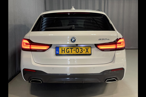 BMW 5 Serie Touring 530e High Executive M Sport 18"/Panoramadak/Laser LED/Adaptief onderstel/Head-up/Keyless/Stoelverwarming/Adaptieve cruise/Dodehoek/Camera/Apple Carplay & Android Auto/HiFi
