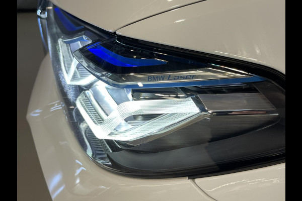 BMW 5 Serie Touring 530e High Executive M Sport 18"/Panoramadak/Laser LED/Adaptief onderstel/Head-up/Keyless/Stoelverwarming/Adaptieve cruise/Dodehoek/Camera/Apple Carplay & Android Auto/HiFi
